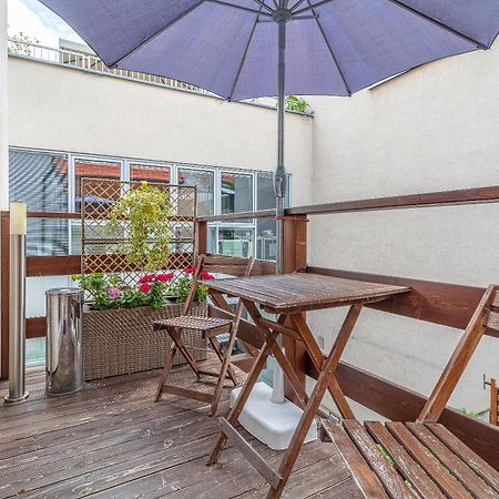 Jonas Apartments - Great Location Near Bratislava City Center Luaran gambar